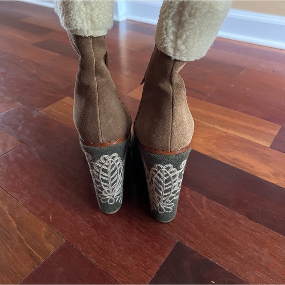 Philosophy Di Alberta Ferretti Suede brown boots - Picture 2 of 5